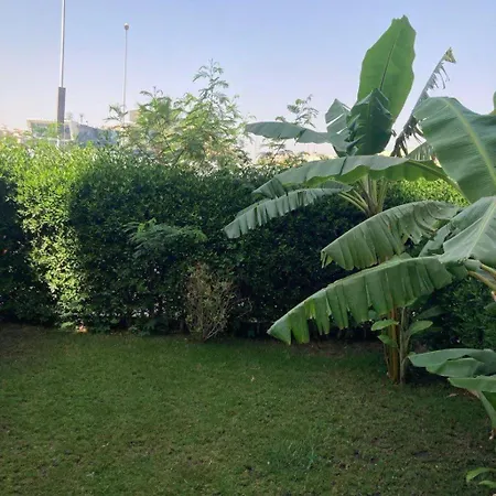 Entire Apartment With Garden Sheikh Zayed City Exterior photo